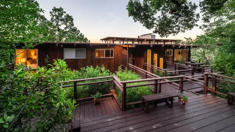 410 Conil Way, Portola Valley, CA 94028