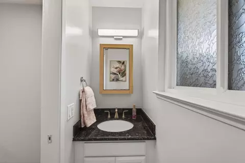 Bath - 5025 Pine Tree Ter, Campbell, CA 95008 photo 1 of 3