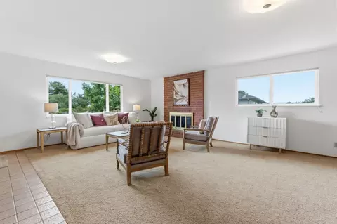Living - 3905 Fairway Dr, Soquel, CA 95073 photo 3 of 4