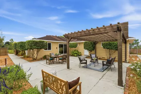 Exterior - 3905 Fairway Dr, Soquel, CA 95073 photo 3 of 5
