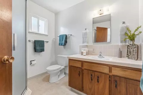 Bath - 3905 Fairway Dr, Soquel, CA 95073 photo 1 of 3