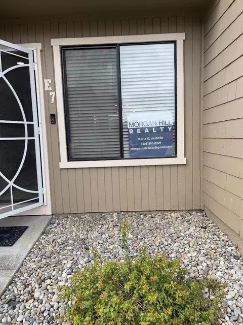 801 Nash Rd E7, Hollister, CA 95023