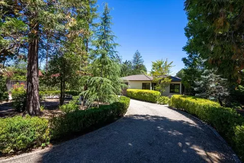 16899 Kennedy Rd, Los Gatos, CA 95032
