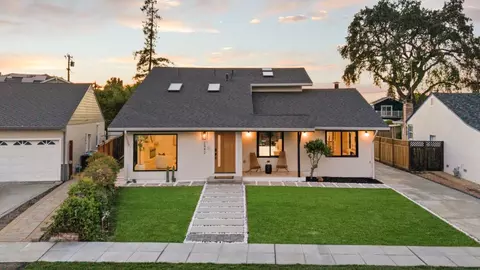 2442 Hampton Ave, Redwood City, CA 94061