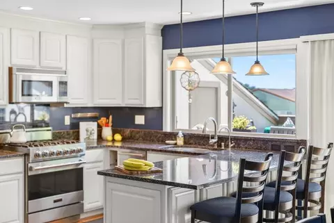 Kitchen - 107 Bar Harbor Ct, Aptos, CA 95003 photo 2 of 6