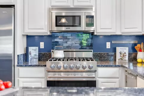 Kitchen - 107 Bar Harbor Ct, Aptos, CA 95003 photo 4 of 6