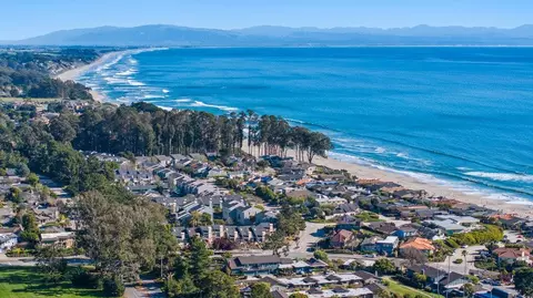 View/Area - 107 Bar Harbor Ct, Aptos, CA 95003 photo 4 of 5
