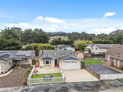 View/Area - 1031 Oak Ave, Moss Beach, CA 94038 photo 4 of 7