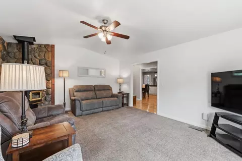 Living - 1031 Oak Ave, Moss Beach, CA 94038 photo 3 of 3