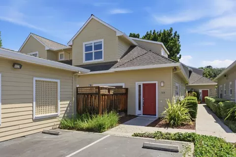 769 Bryn Mawr Ct, Mountain View, CA 94043