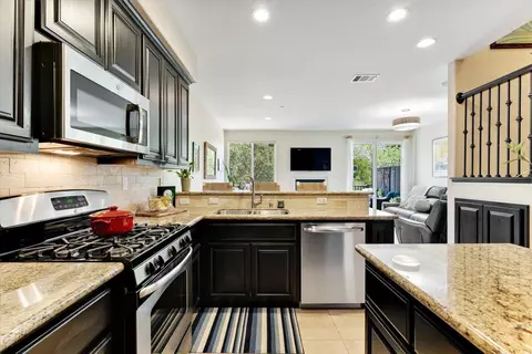Kitchen - 137 Atherton Loop, Aptos, CA 95003 photo 4 of 5