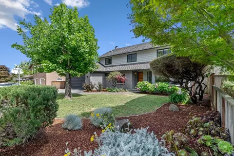 105 Quarry Ln, Santa Cruz, CA 95060