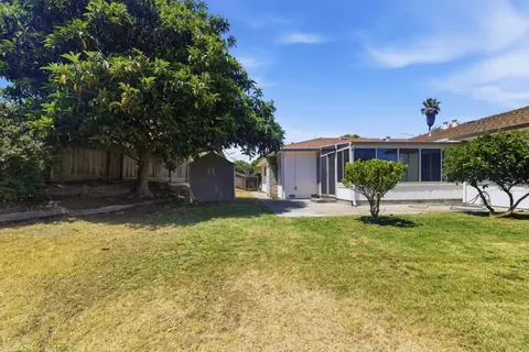 Exterior - 10 Saint Regis Cir, Salinas, CA 93905 photo 3 of 5