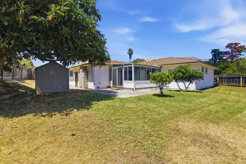 Exterior - 10 Saint Regis Cir, Salinas, CA 93905 photo 4 of 5