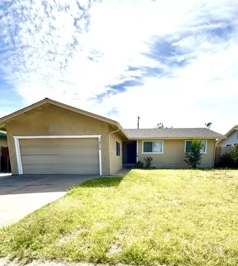 Exterior - 1975 Rohrer Dr, Turlock, CA 95382 photo 2 of 2