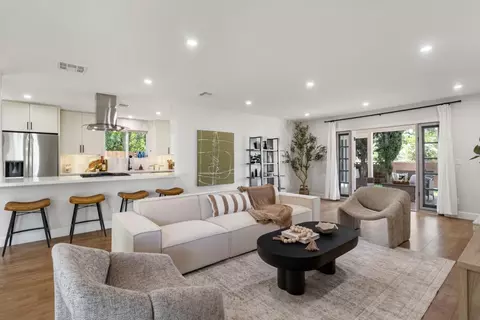 24022 Vanowen St, West Hills, CA 91307