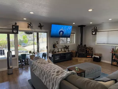 Living - 2375 Old Calaveras Rd, Milpitas, CA 95035 photo 2 of 2