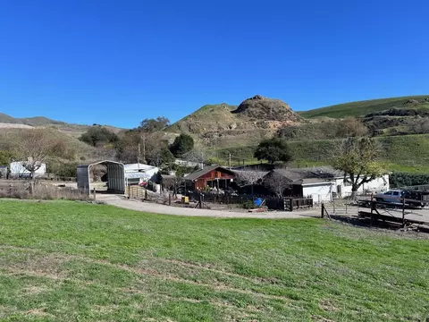 Exterior - 2375 Old Calaveras Rd, Milpitas, CA 95035 photo 14 of 20
