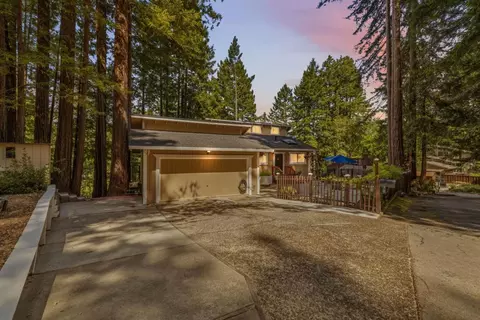 278 Hill Top Ct, Boulder Creek, CA 95006