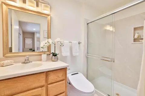 Bath - 2293 Middletown Dr, Campbell, CA 95008 photo 1 of 2