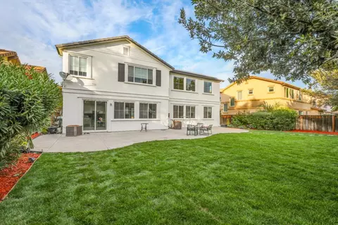 Exterior - 310 Ashlee Ave, Tracy, CA 95391 photo 1 of 10
