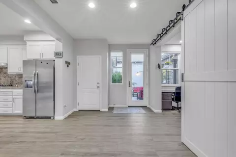Entry Way - 310 Ashlee Ave, Tracy, CA 95391 photo 2 of 7