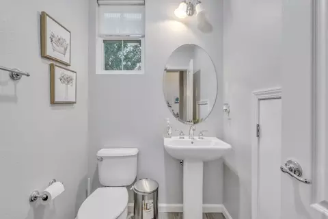 Bath - 310 Ashlee Ave, Tracy, CA 95391 photo 1 of 3