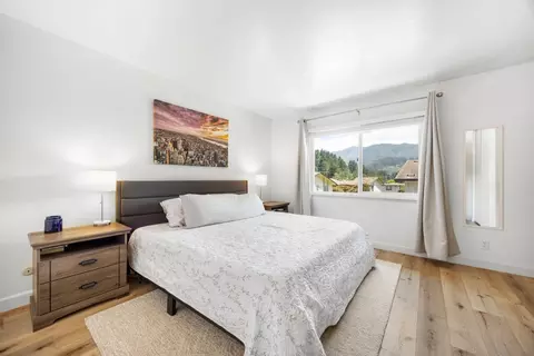 Bedroom - 1499 Terra Nova Blvd, Pacifica, CA 94044 photo 3 of 5