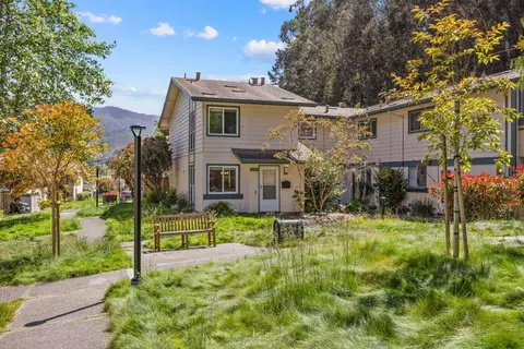 Exterior - 1499 Terra Nova Blvd, Pacifica, CA 94044 photo 1 of 5