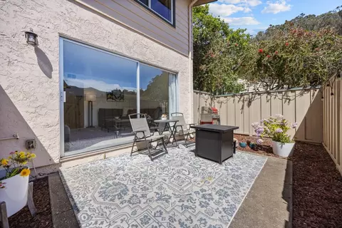 Exterior - 1499 Terra Nova Blvd, Pacifica, CA 94044 photo 4 of 5