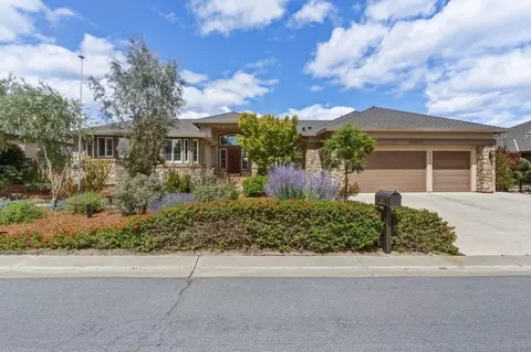 1150 Sonnys Way, Hollister, CA 95023