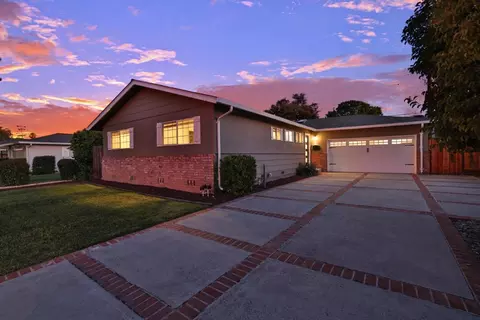 1060 Wallace Dr, San Jose, CA 95120