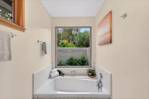 Bath - 110 Via Venito, Corralitos, CA 95076 photo 2 of 5