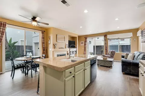 Kitchen - 75 Paseo Dr, Watsonville, CA 95076 photo 1 of 4