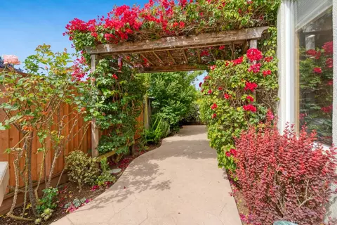 Exterior - 75 Paseo Dr, Watsonville, CA 95076 photo 6 of 6