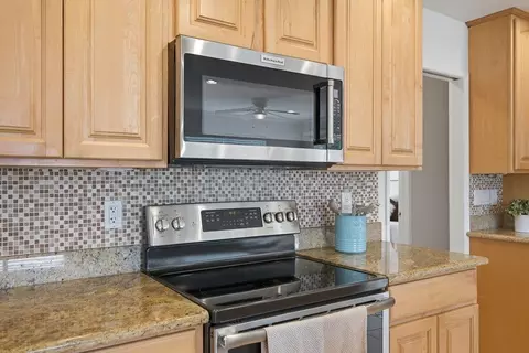 Kitchen - 1352 Oddstad Blvd, Pacifica, CA 94044 photo 3 of 8
