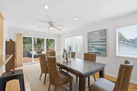 Dining - 1352 Oddstad Blvd, Pacifica, CA 94044 photo 2 of 3