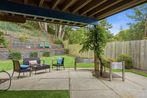 Exterior - 1352 Oddstad Blvd, Pacifica, CA 94044 photo 3 of 13