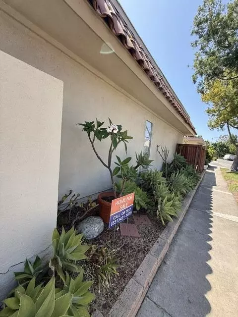 Exterior - 2 Mayapple Way, Irvine, CA 92612 photo 3 of 7