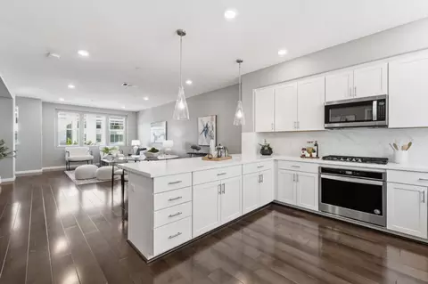 326 Agustin Narvaez St 4, San Jose, CA 95136