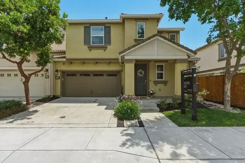 48 Takko Machi Ln, Gilroy, CA 95020