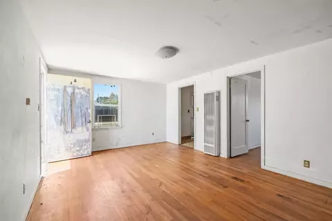 Living - 1119 C St, Salinas, CA 93905 photo 8 of 8