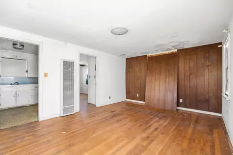 Living - 1119 C St, Salinas, CA 93905 photo 6 of 8