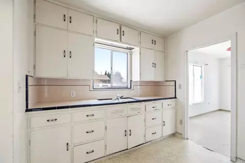 Kitchen - 1119 C St, Salinas, CA 93905 photo 2 of 4