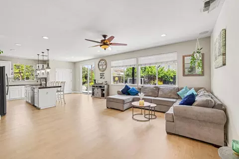 Living - 130 Ridge Crest Ct, Oakley, CA 94561 photo 2 of 2