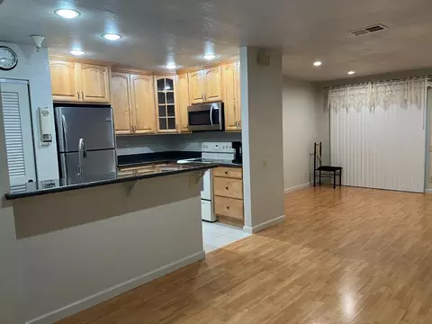 310 Hackamore Ln, Fremont, CA 94539
