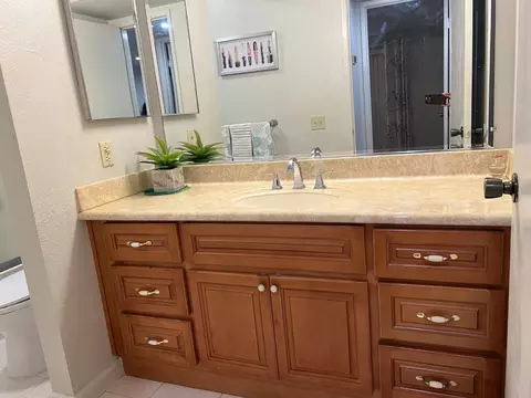 Bath - 310 Hackamore Ln, Fremont, CA 94539 photo 1 of 2
