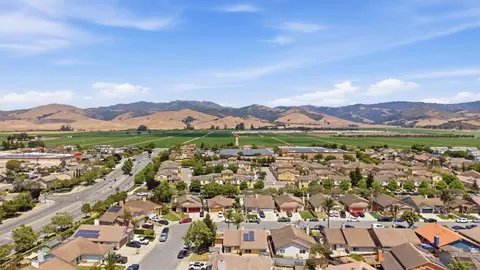 View/Area - 1015 Eagle Dr, Salinas, CA 93905 photo 4 of 8