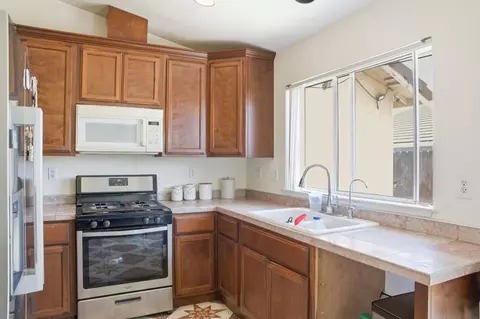 Kitchen - 1015 Eagle Dr, Salinas, CA 93905 photo 1 of 1