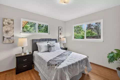 Bedroom - 13220 Franklin Ave, Mountain View, CA 94040 photo 3 of 6